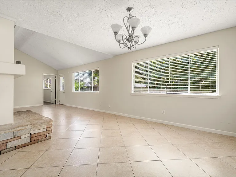 2603 Hollymist Dr — Photo 15