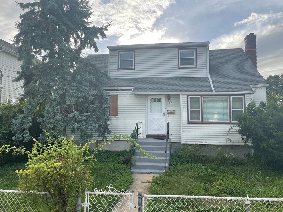 1st image of 90 Sportsmans Ave