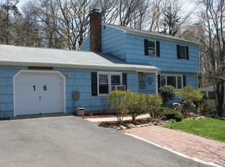 16 Partridge Dr, Bethel, CT 06801