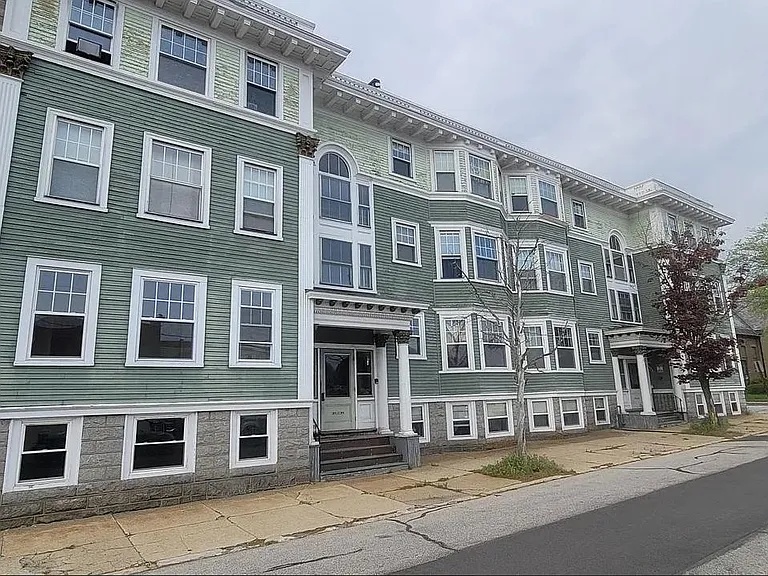 8 Harrison St #6 — Photo 1