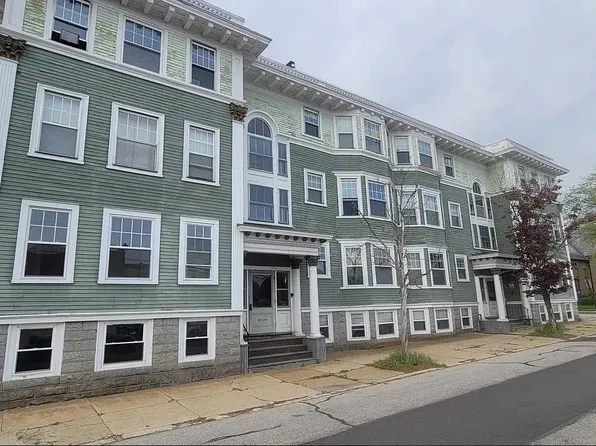 8 Harrison St, Manchester, NH