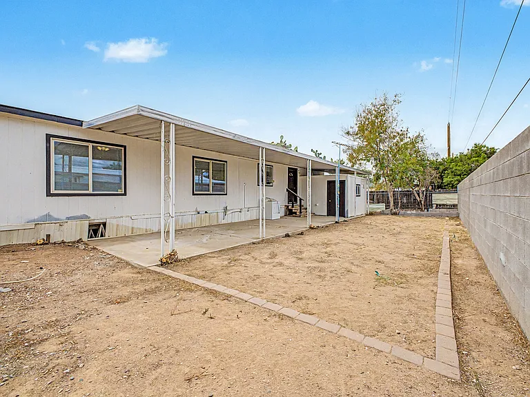 2728 W Smoketree St — Photo 19