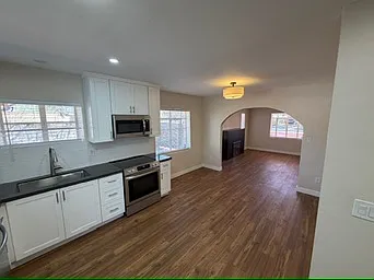 2 bed, 986 sqft, $2,250 — Photo 2
