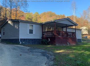 1086 Spars Creek Rd, Danville, WV 25053