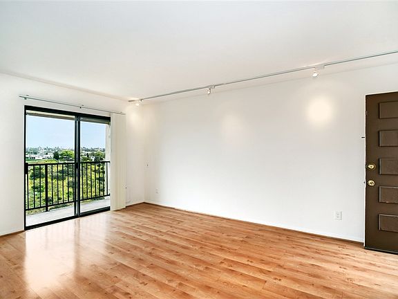 4th image of 3079 Cowley Way Unit 37