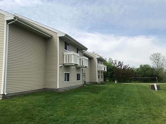 3rd image of 37 E Monroe Ave #37