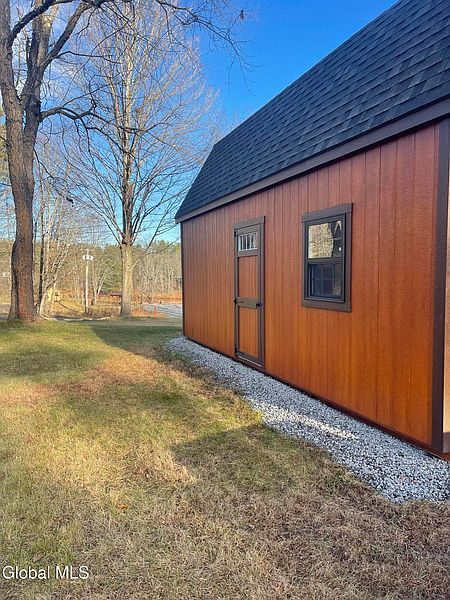 3rd image of 32 Olmstedville Road