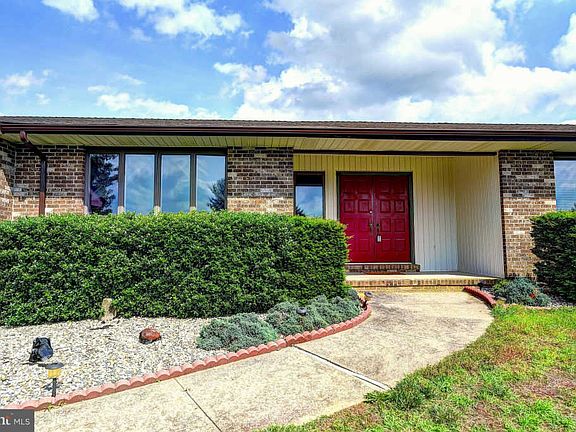2nd image of 2205 Byton Ct