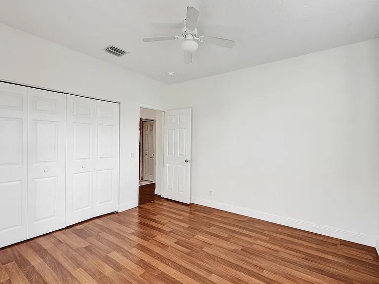 4214 NW 38th Dr — Photo 43