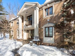 12 E Saddle River Rd, Saddle River Boro, NJ 07458