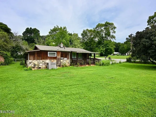 2204 Mentor Rd, Louisville, TN 37777