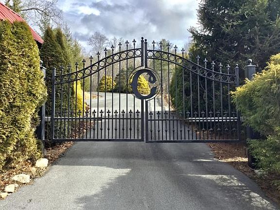 3rd image of 140 Apache Dr