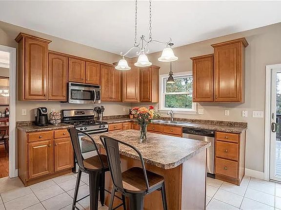 4th image of 9413 Babcock Blvd