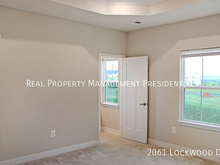 2061 Lockwood Dr — Photo 17