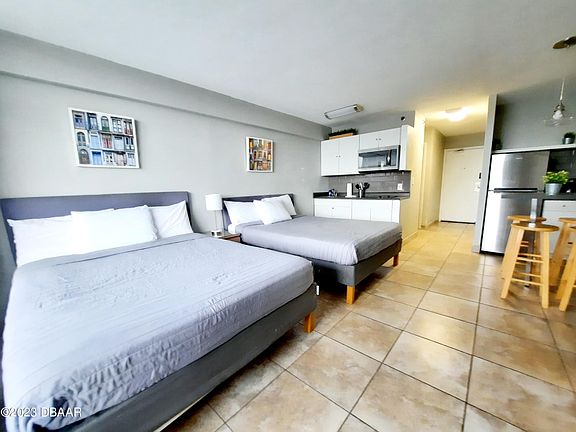 3rd image of 800 N Atlantic Ave #321