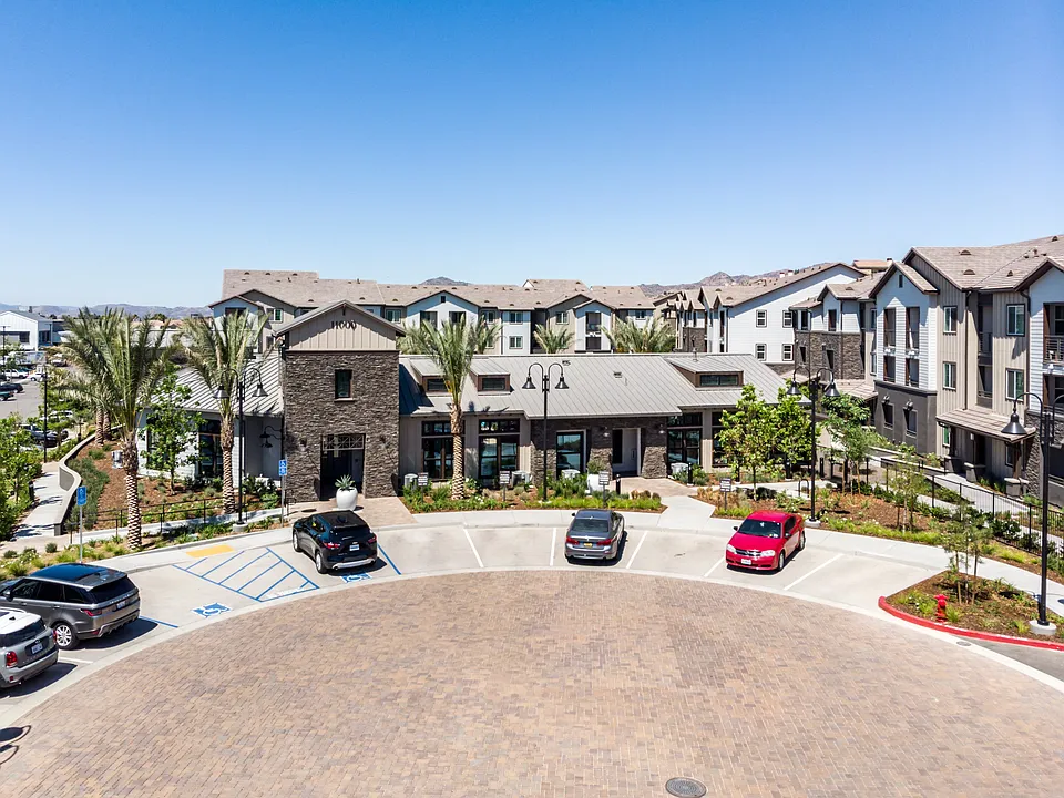 The Vineyards Apartments