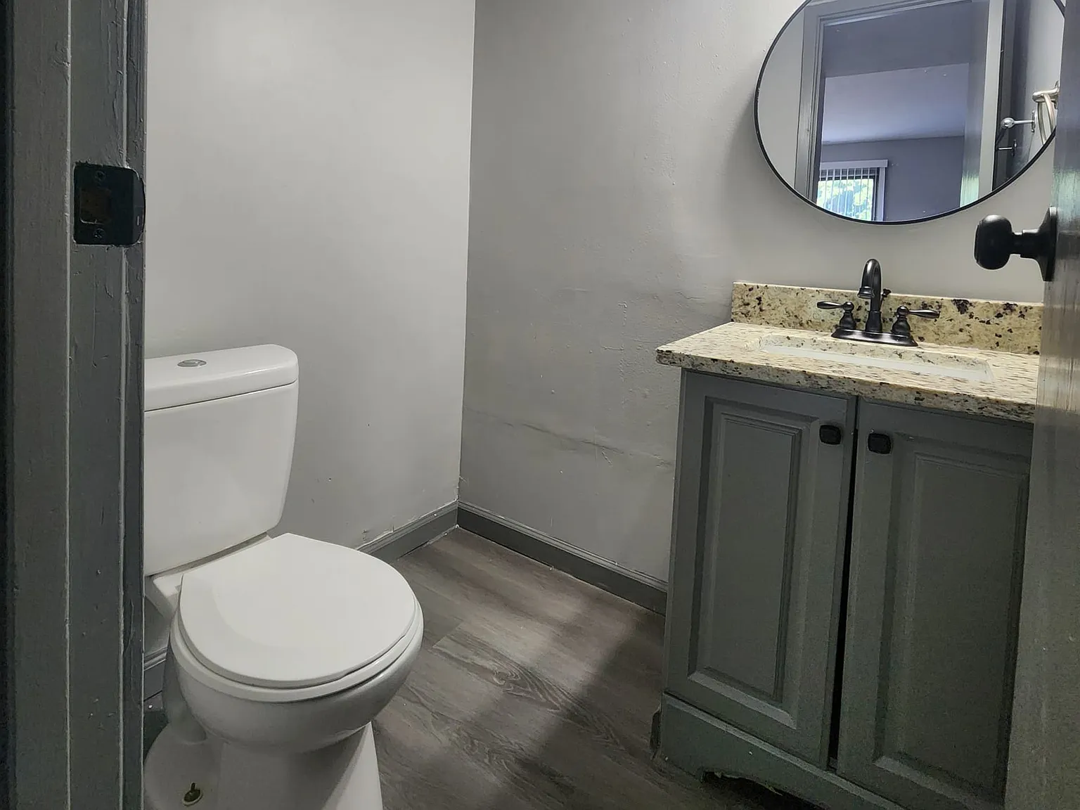 2 bed, 1.5 bath, 1050 sqft, $1,350 — Photo 3