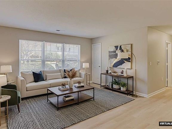 5th image of 1905 Crest Hollow Dr APT 101