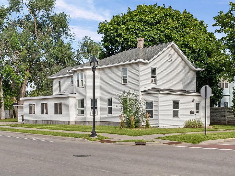 1st image of 1603 Charles STREET