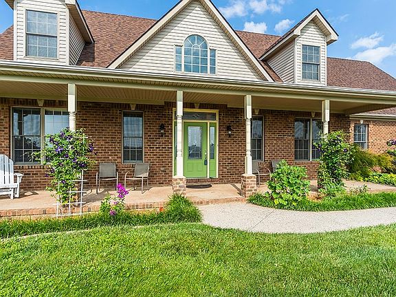 2nd image of 504 Forest Oaks Dr