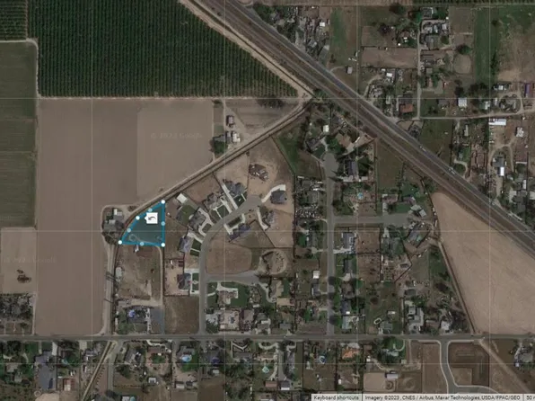 1 Gertrude Ave, Winton, CA 95388