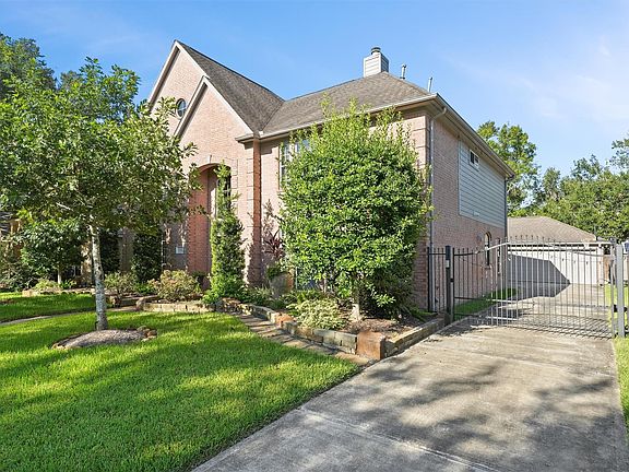 2nd image of 3006 Rothbury Dr