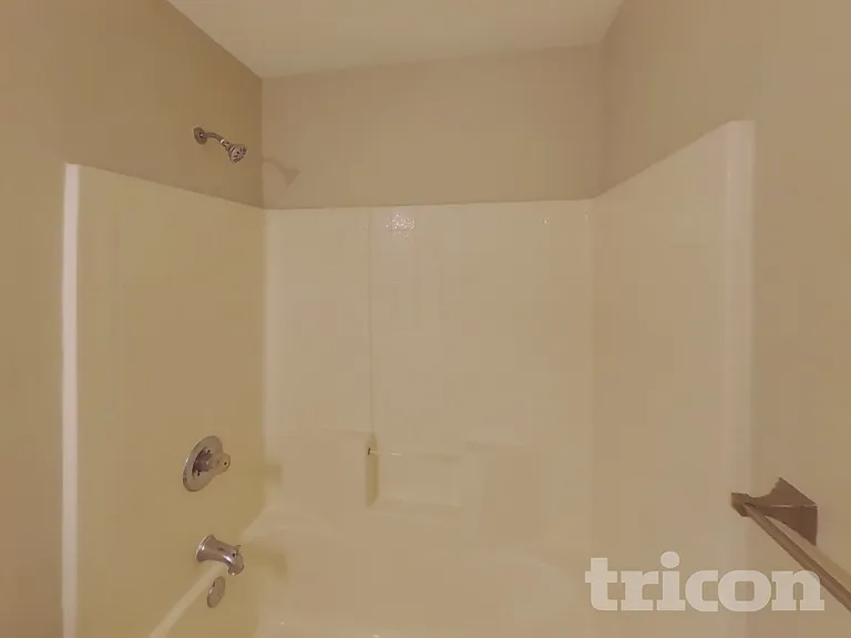 12212 Rolling Ridge Dr — Photo 3