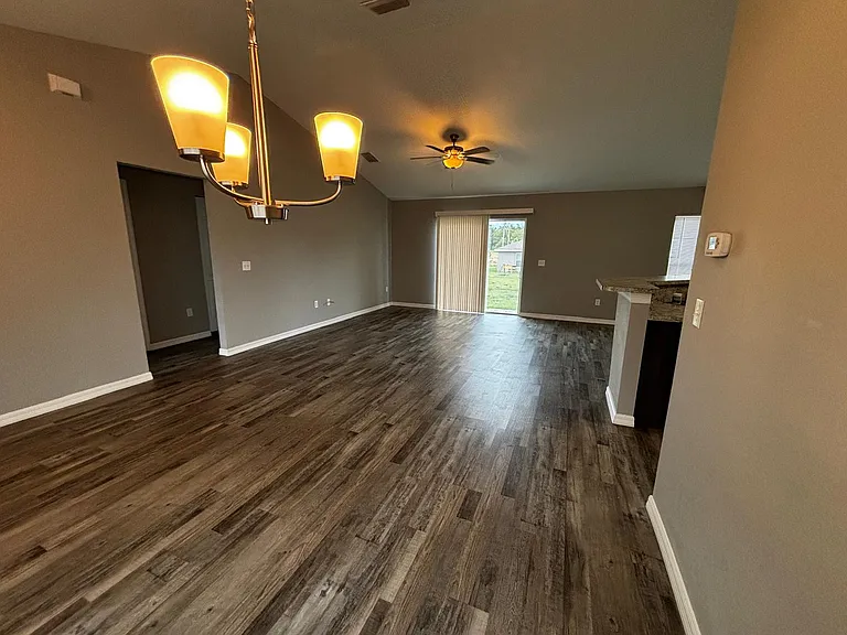 196 Willow Rd — Photo 20