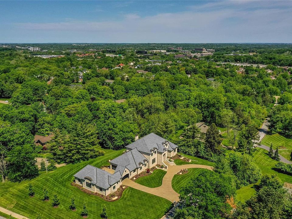 601 Greenwich Green Ln, Town And Country, MO 63017 Zillow