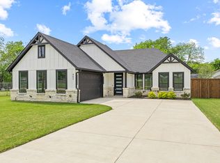 402 S Humphrey Ave, Kerens, TX 75144