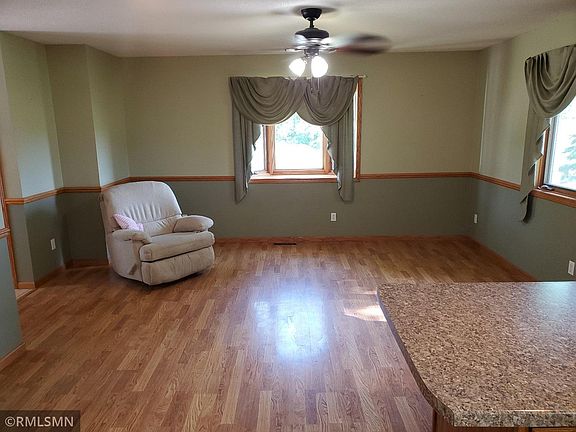 5th image of 2460 135th St NE