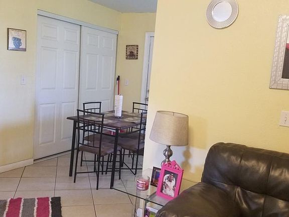 3rd image of 1305 NE 15th Ave