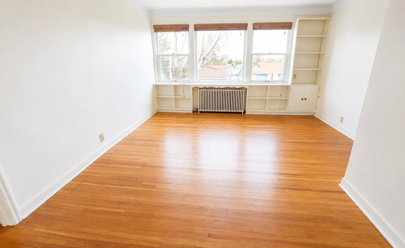 Cleveland/Niles Apartments — Photo 2