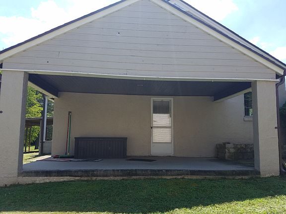 3rd image of 1988 Kelmont Ln