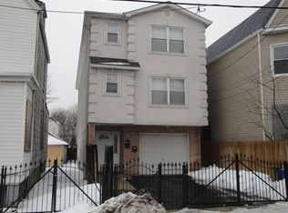 754 S 17th St, Newark, NJ 07103