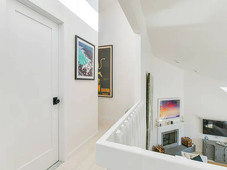 40 Library Ave — Photo 14