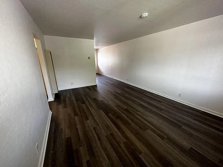 1600 Sycamore Dr #3 — Photo 10