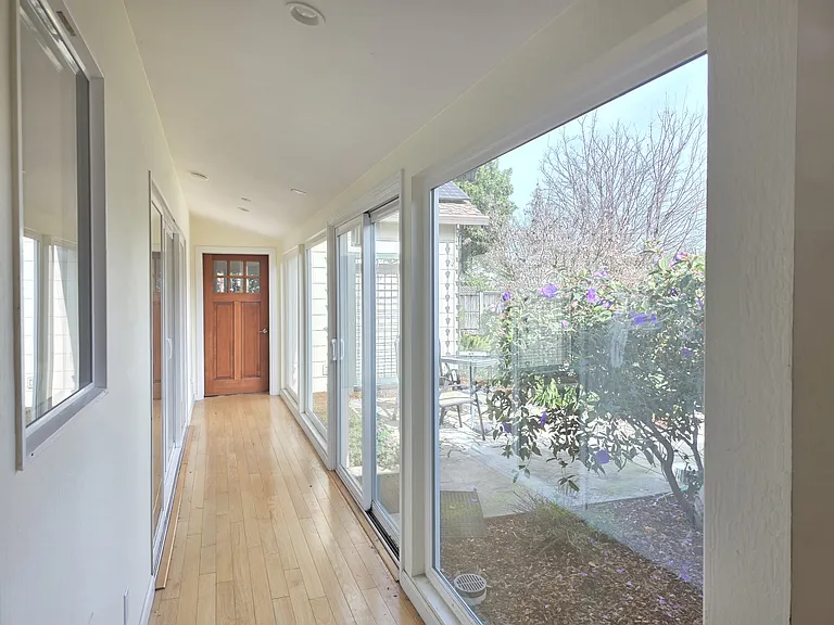 865 Briarwood Way — Photo 13