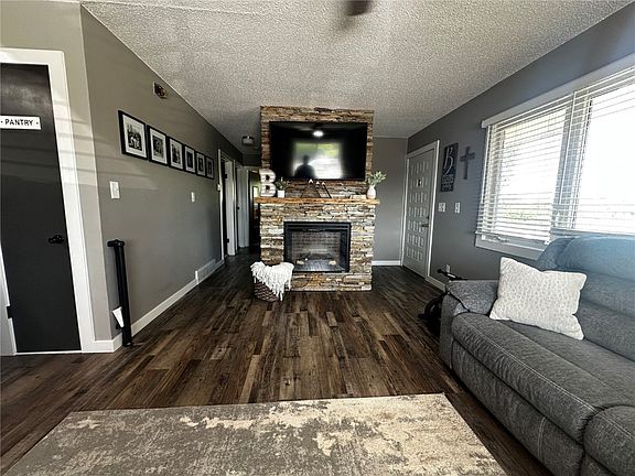 5th image of 3777 Van Fossen Ln