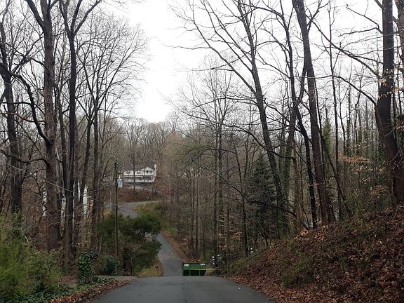 4th image of 3545 Continental Dr