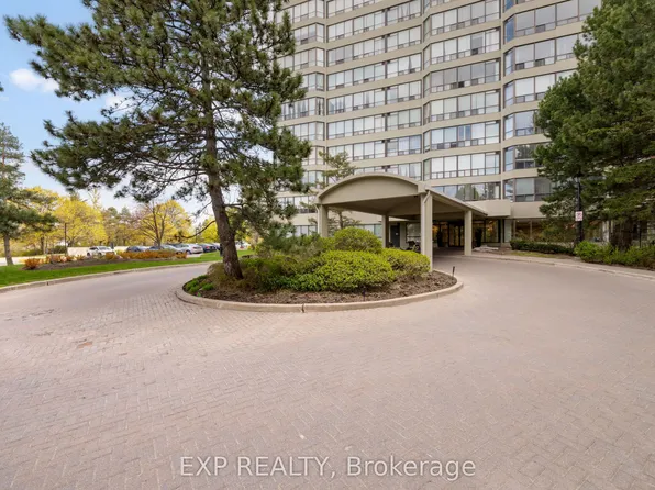 22 Hanover Rd #1710, Brampton, ON L6S 5K7
