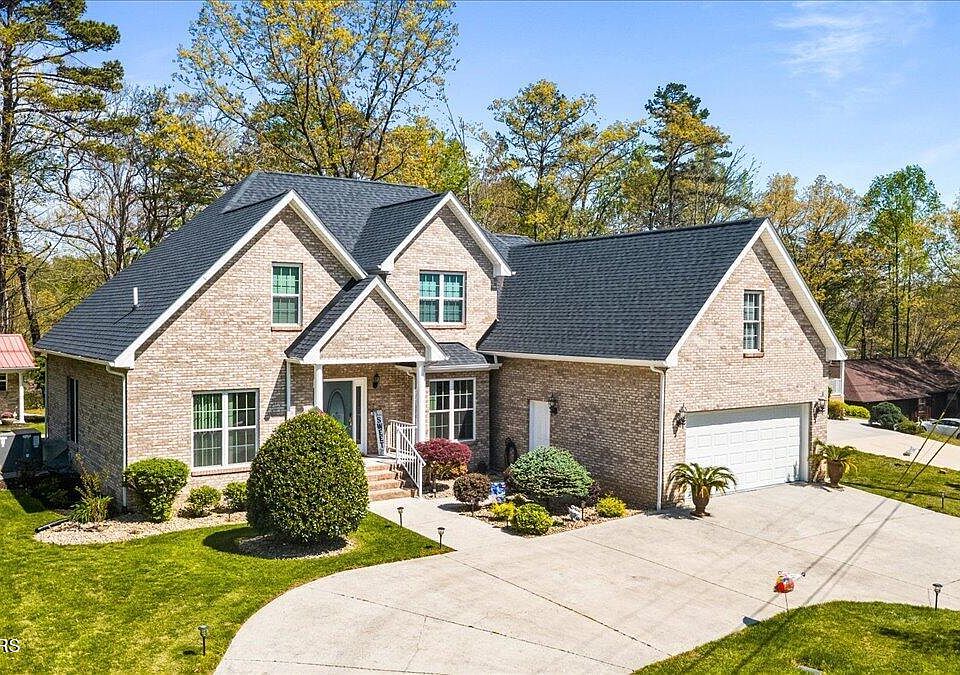 1st image of 176 Mineral Springs Ln