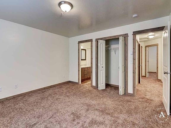 5th image of 2074 Gold Ave