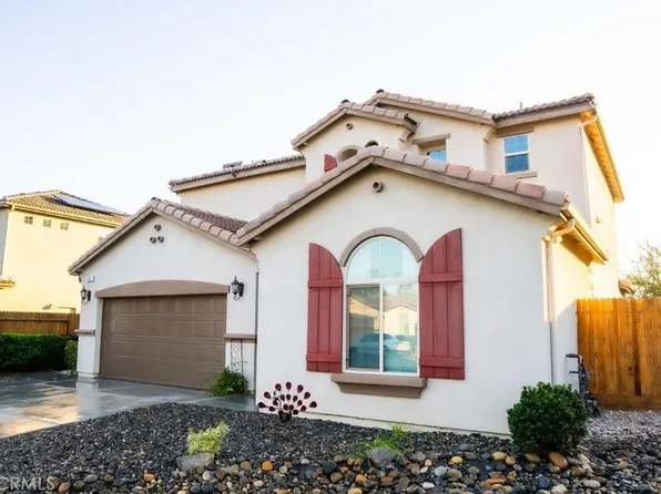 470 Daphne Ln, Lemoore, CA 93245