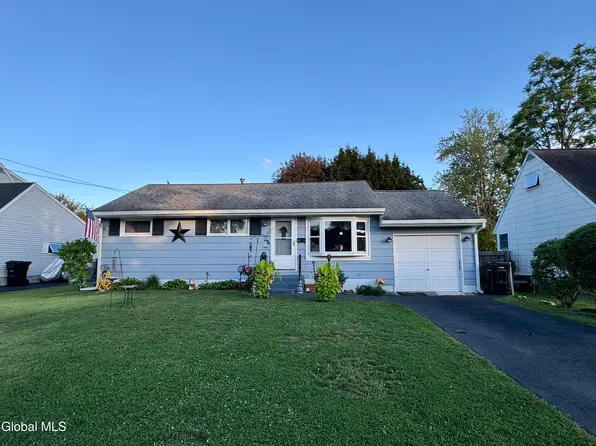 51 Munro Court, Troy, NY 12180