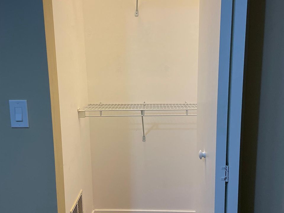 1st image of 4742 N Albany Ave #1