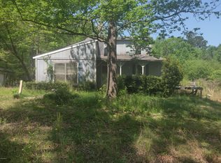 111 Greenbriar Dr, Gray, GA 31032