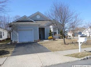 25 Morningside Ct, Lakewood, NJ 08701