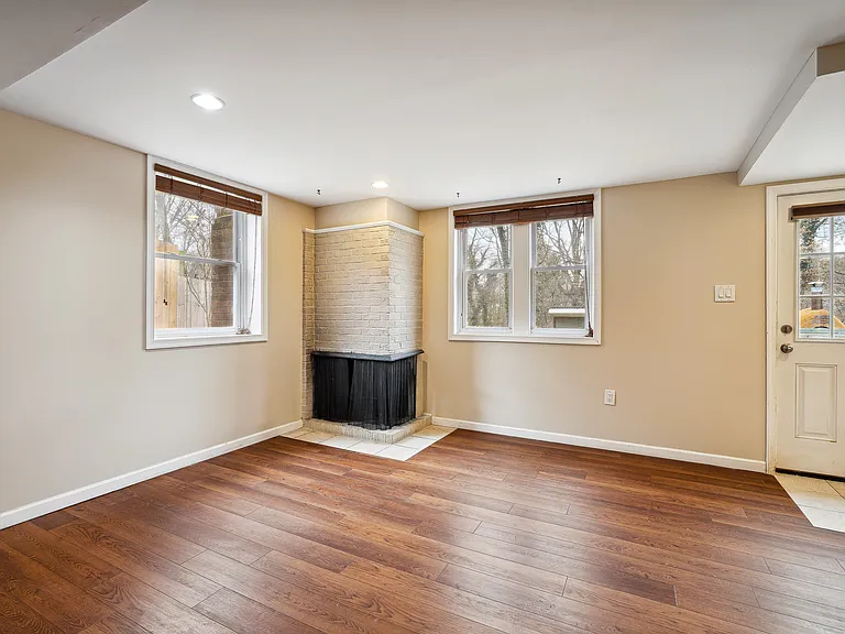 6329 Gentele Ct — Photo 6