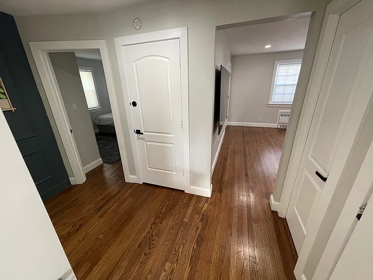 127 Main St #1 — Photo 8